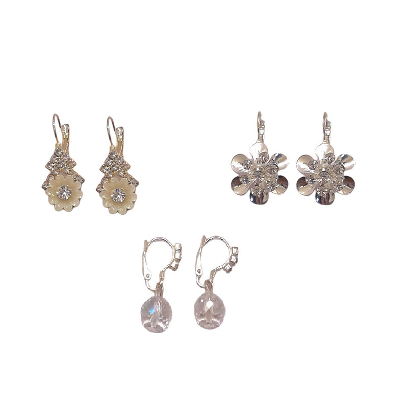 گوشواره دخترانه مدل BMG مجموعه 3 عددی گوشواره دخترانه مدل BMG مجموعه 3 عددی