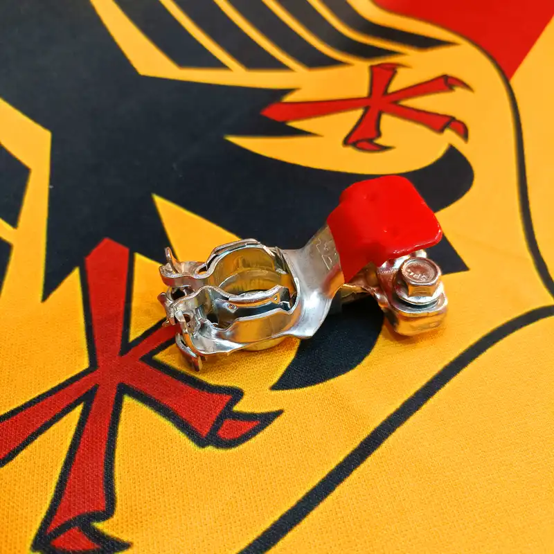 سر باطری خودرو مدل اهرمی کد RE01