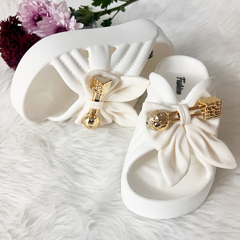 دمپایی زنانه پاپا مدل آیناز کد 222