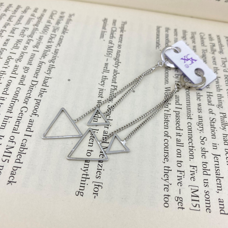 گوشواره زنانه وای اس ایکس مدل مثلث کد E4399 گوشواره زنانه وای اس ایکس مدل مثلث کد E4399