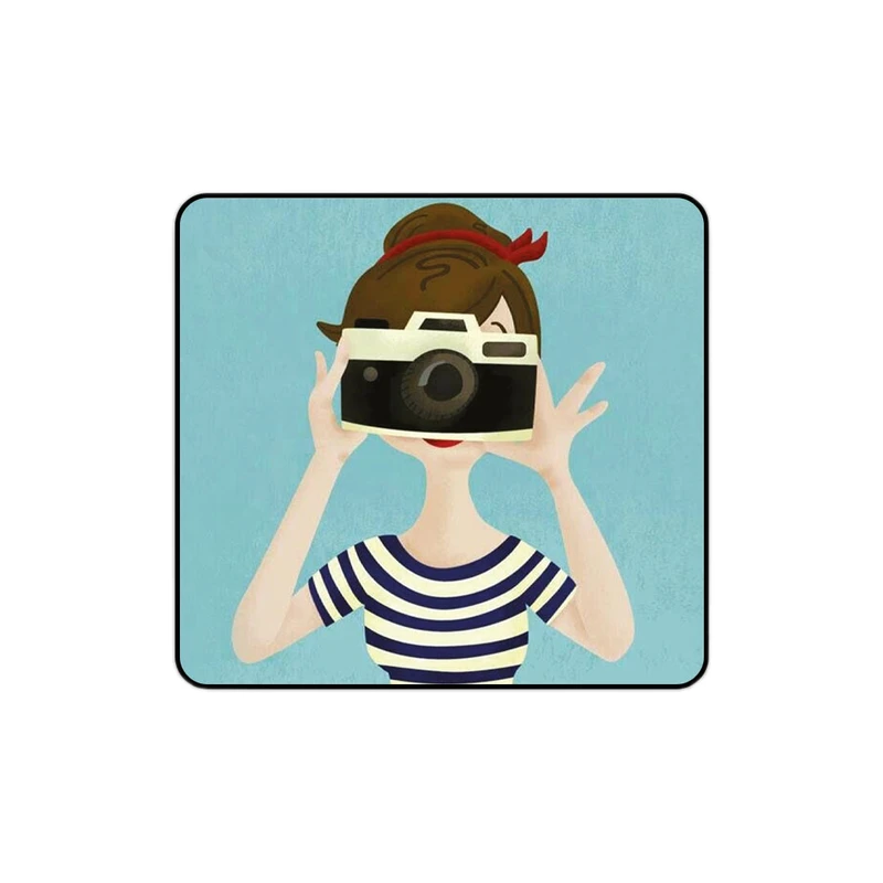 زیر لیوانی طرح فانتزی دختر عکاس