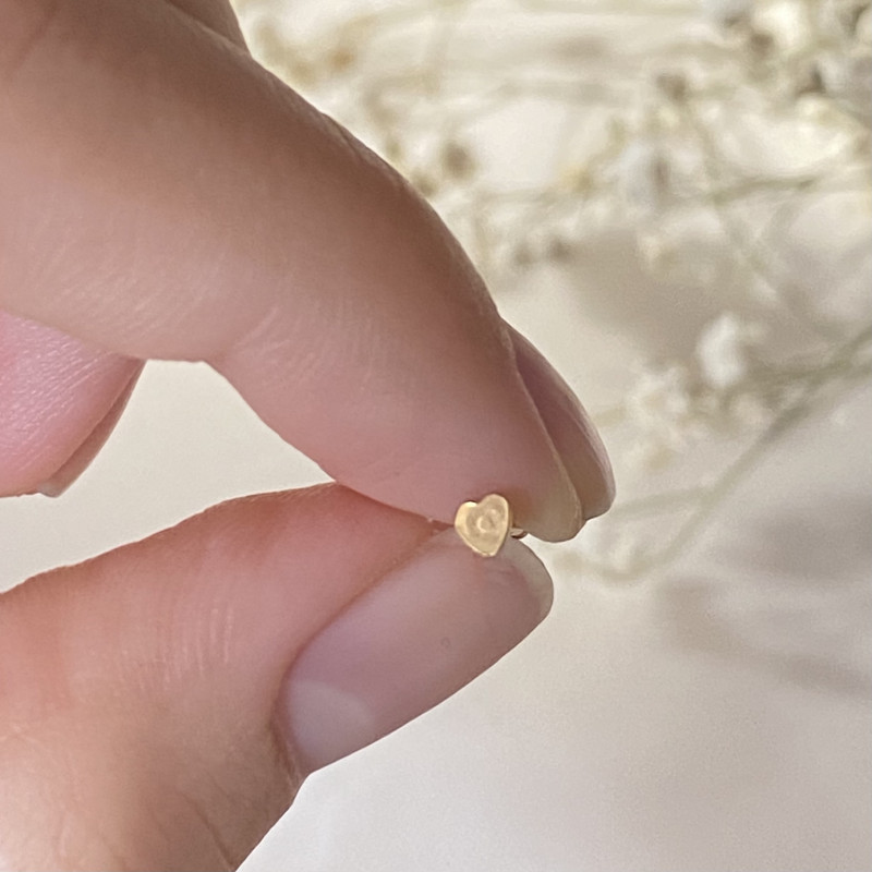 پیرسینگ بینی زنانه مدل قلب