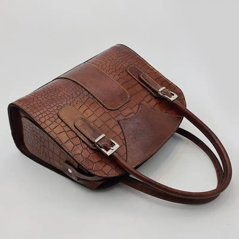 کیف دوشی زنانه مدل آریوس چرم طبیعی گاوی کد S_680