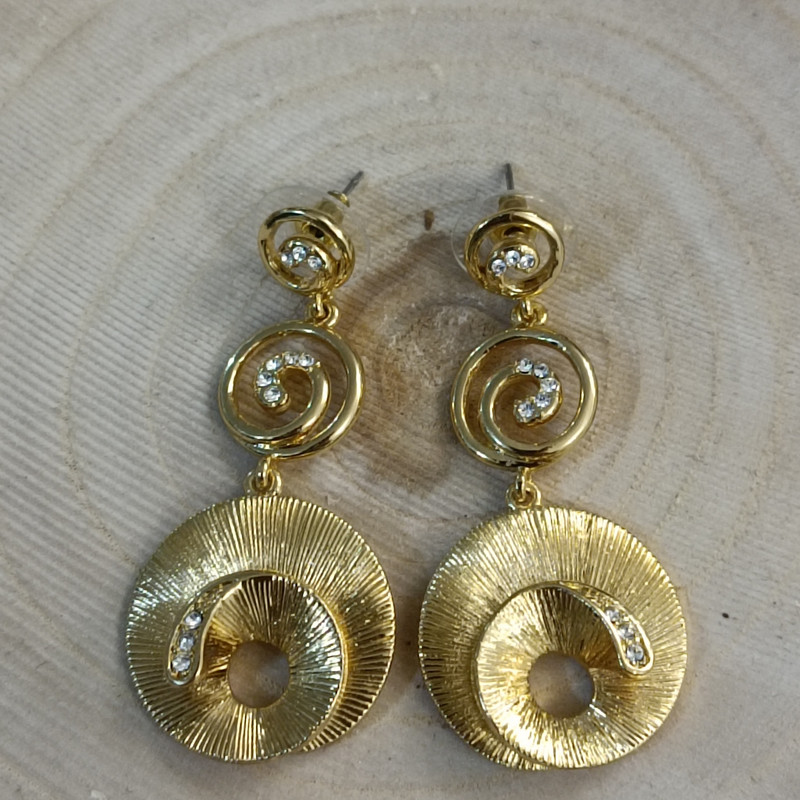 گوشواره زنانه مدل صدف نگین دار