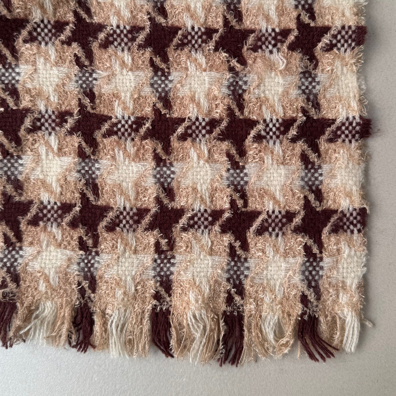 شال گردن زنانه مدل شال گردن زنانه مدل موهر چهارخانه مربعی ریز ریش ریشی کد 16