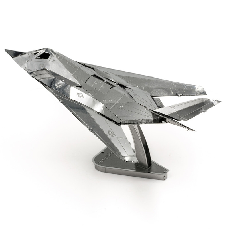 ساختنی مدل F-117 Nighthawk