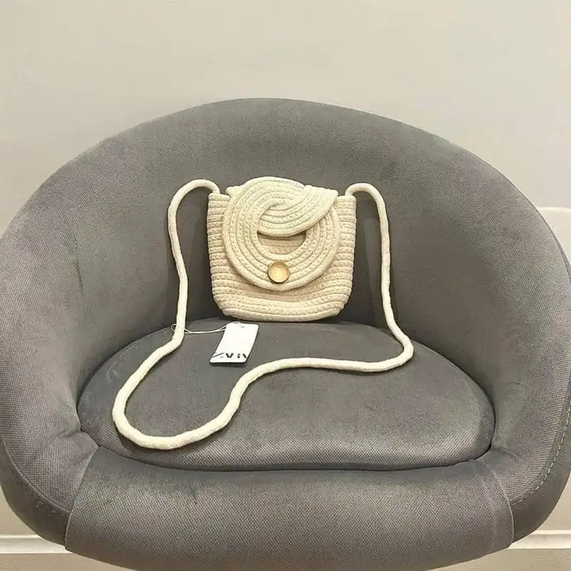 کیف دوشی زنانه مدل کنفی