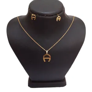 نیم ست زنانه مدل حروف A