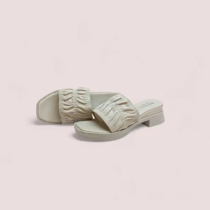 صندل زنانه مدل AYCEL