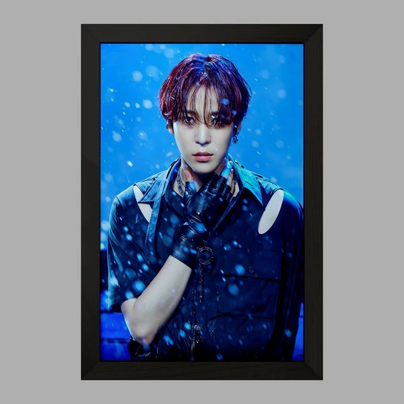 تابلو خندالو مدل یونهو گروه ایتیز ATEEZ  کد 12314