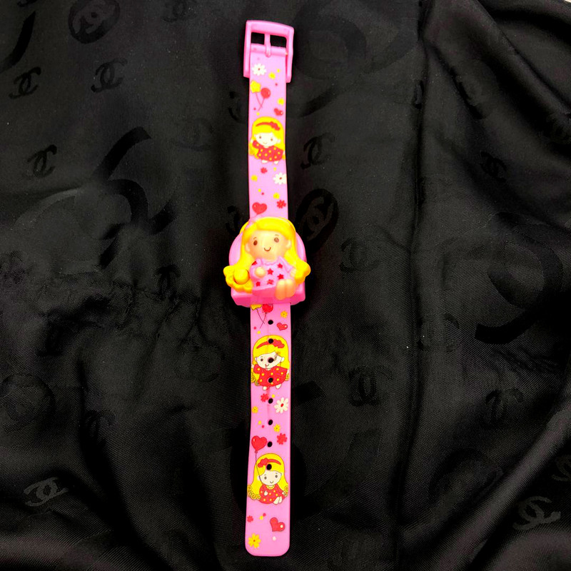 ساعت مچی دیجیتال دخترانه مدل ga2500 ساعت مچی دیجیتال دخترانه مدل ga2500