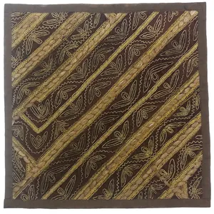 رومیزی سوزن دوزی مدل سرمه عسلی کد POSER5