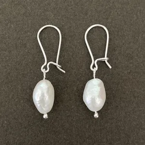 گوشواره نقره زنانه الماسین آذر طرح مروارید باروک کد TakB01