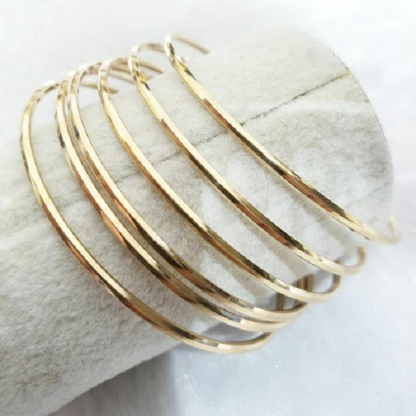 النگو طلا 18 عیار زنانه الن نار مدل مفتولی مجموعه 6 عددی النگو طلا 18 عیار زنانه الن نار مدل مفتولی مجموعه 6 عددی