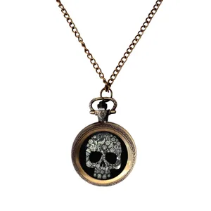 ساعت جیبی عقربه ای مدل جمجمه