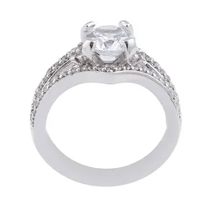 انگشتر نقره زنانه بازرگانی میلادی مدل  تک نگین قالب جواهری روکش رادیوم کد AWR_1168