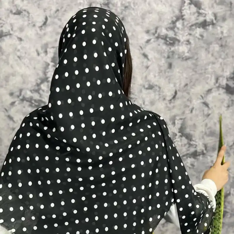 روسری زنانه مدل نخی خال خالی تابستانه خنک کد a-2315