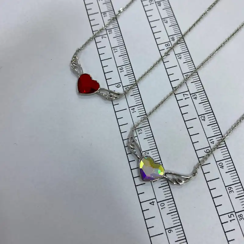 گردنبند زنانه سواروسکی مدل قلب و باله کد N3377