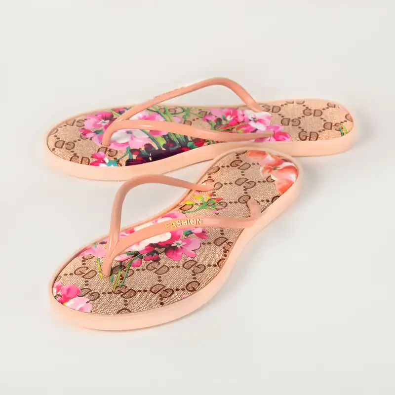 دمپایی لاانگشتی زنانه پاپا مدل GB.2651