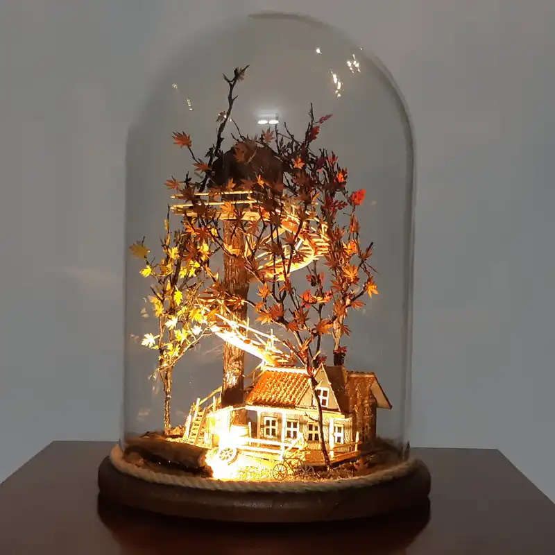 چراغ خواب هانسل وود مدل کلبه رویایی فصل پاییز کد 30cm