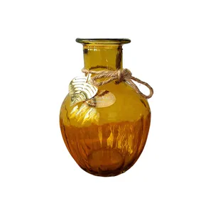 گلدان دکوری مدل شیشه ای طرح ویدا