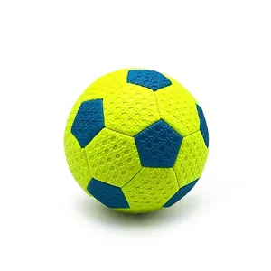 توپ فوتبال مدل چهارخونه