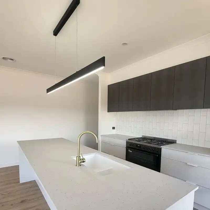 چراغ آویز امیران لایتینگ مدل لاینر مدرن کد Line100