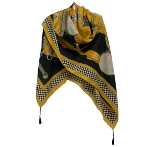 روسری زنانه مدل نخ پنبه پاییزه منگوله دار کد SIA4