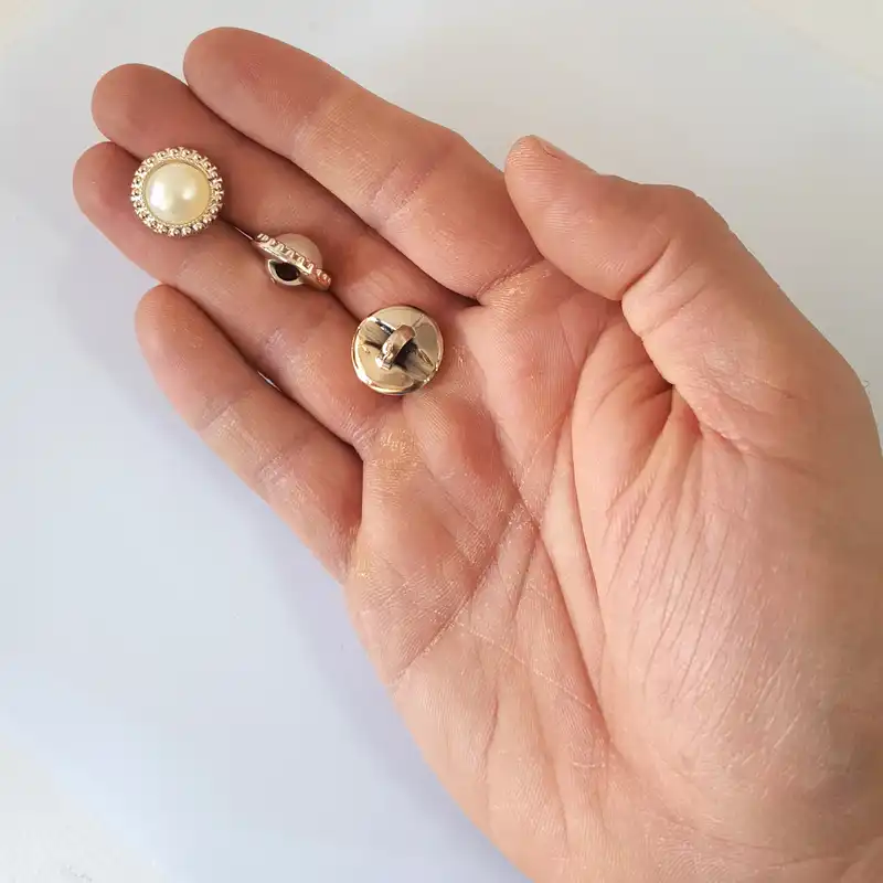 دکمه مدل مروارید کد M5001 بسته 9 عددی