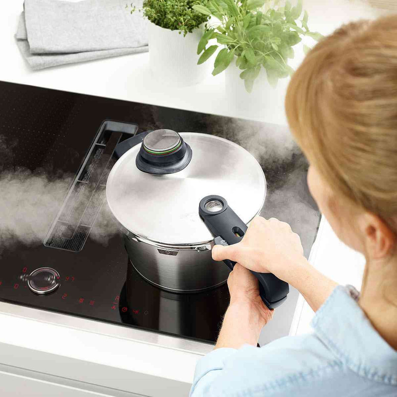 زودپز فیسلر مدل Vitavit Premium  گنجایش 2.5 لیتر