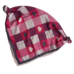 روسری زنانه مدل مینی چهارخانه قلب کد 40