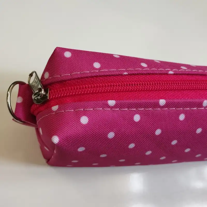 جامدادی پانی پومدل صندوقی طرح خالدار