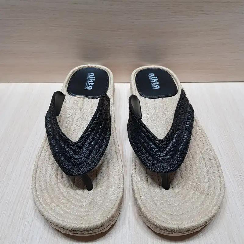 دمپایی لاانگشتی زنانه نیکتا مدل ستایش کد 001