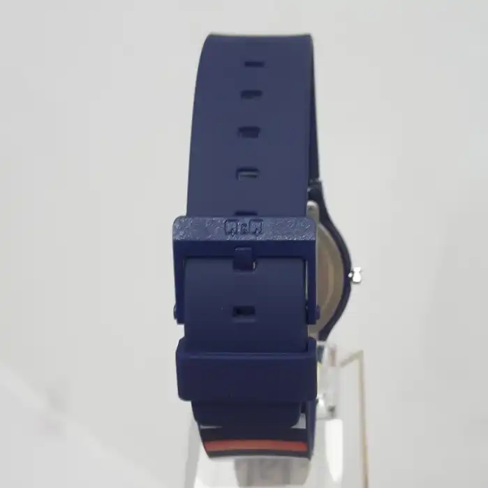 ساعت مچی عقربه ای بچگانه کیو اند کیو مدل V06A-006VY