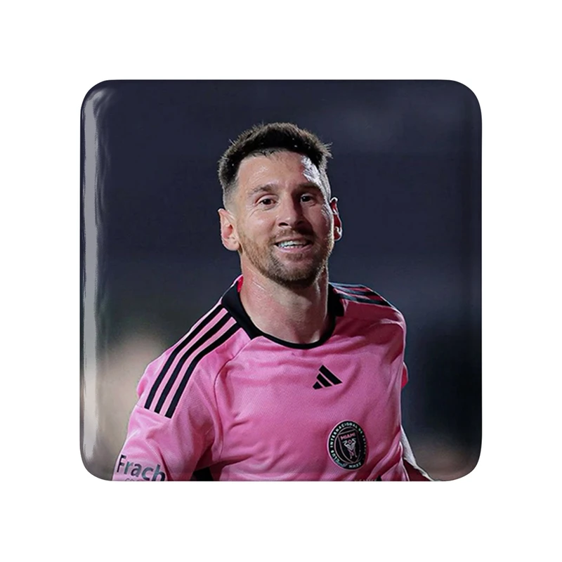 مگنت خندالو طرح لیونل مسی مدل مربعی کد 36478