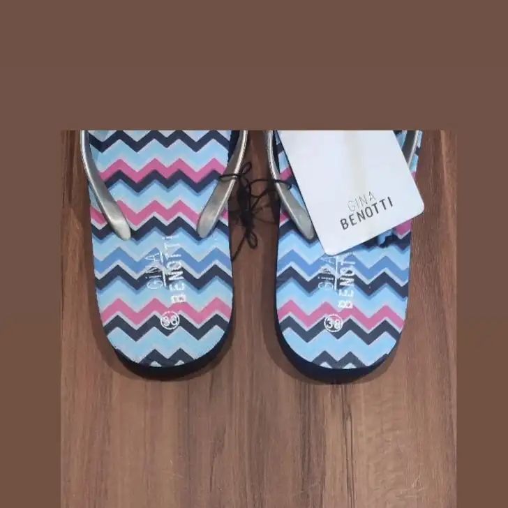 دمپایی لاانگشتی زنانه جینا بنوتی مدل G2050