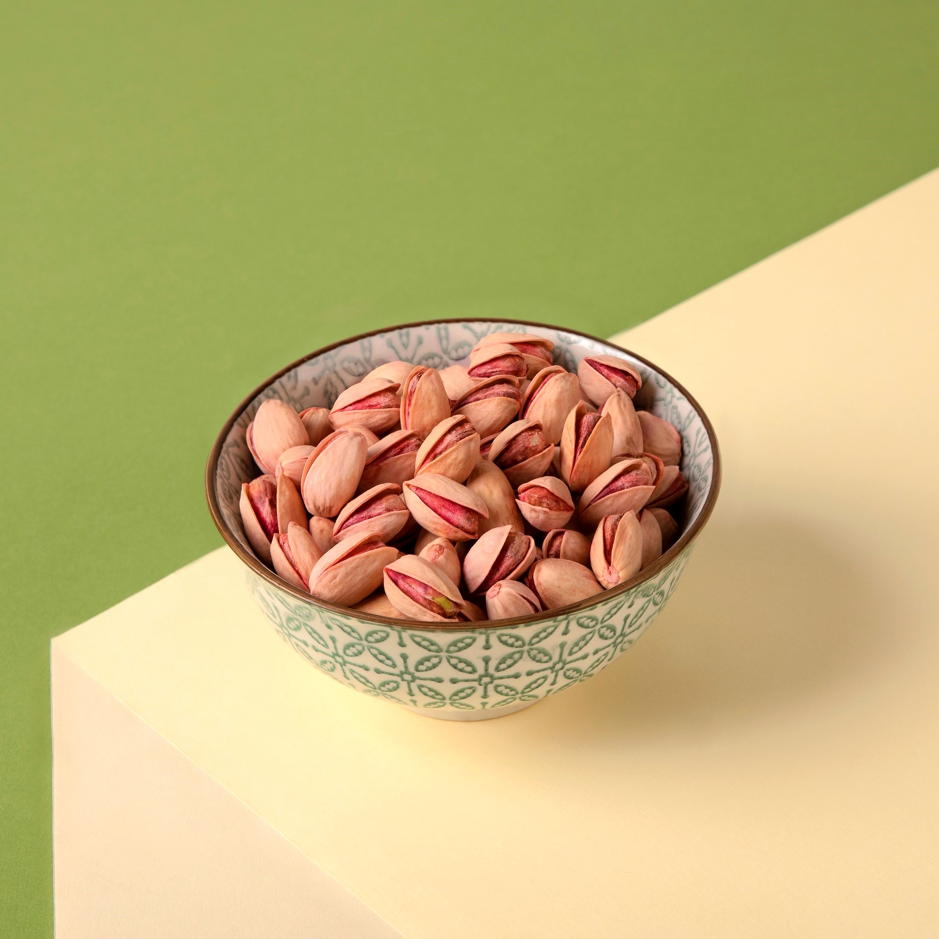 پسته احمدآقایی بوداده ویژه پستاکو - 500 گرم