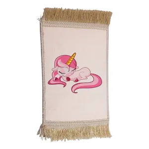 فرش ماشینی دیوارکوب مدل یونیکورن کد 42