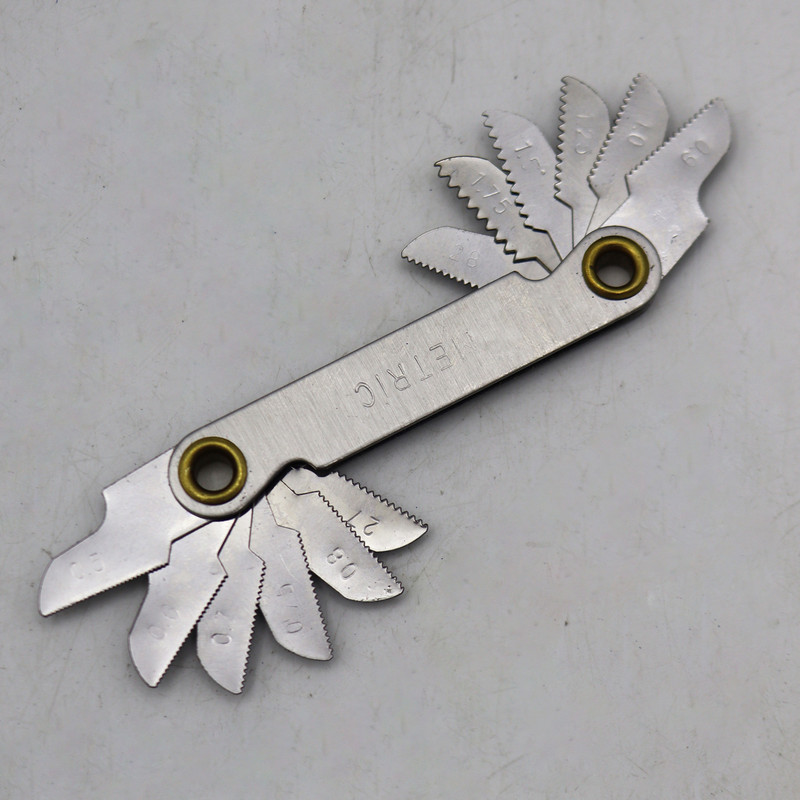 حدیده و قلاویز مدل کوییک کد YP-MT-032 مجموعه 33 عددی