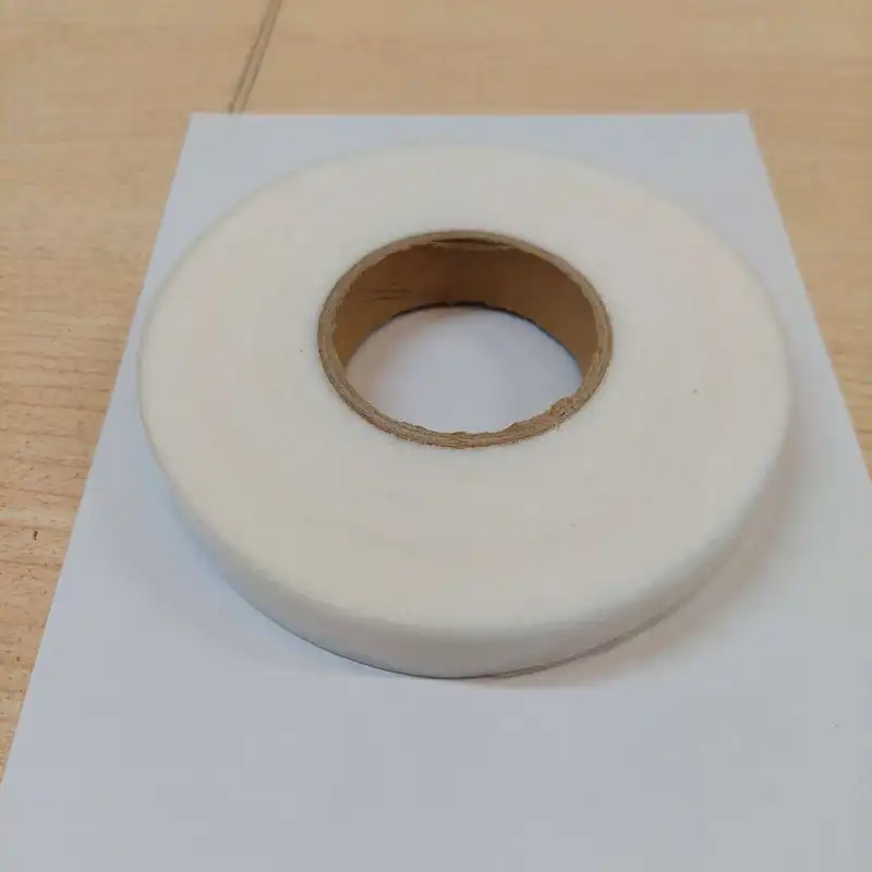 لایی چسب مدل رویال طول 73 متر