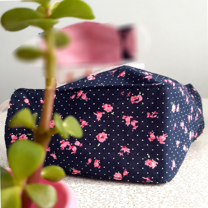 ماسک پارچه ای زنانه مدل سه بعدی نخی