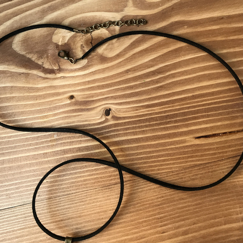 گردنبند مدل تبر کد BLK