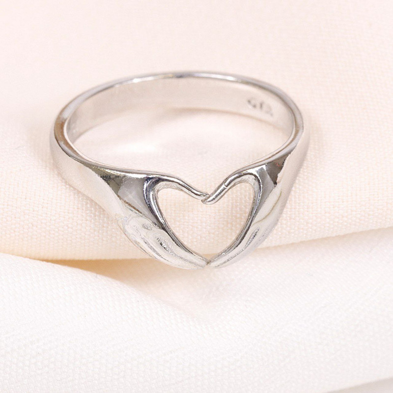 انگشتر نقره زنانه مدل R1001 انگشتر نقره زنانه مدل R1001