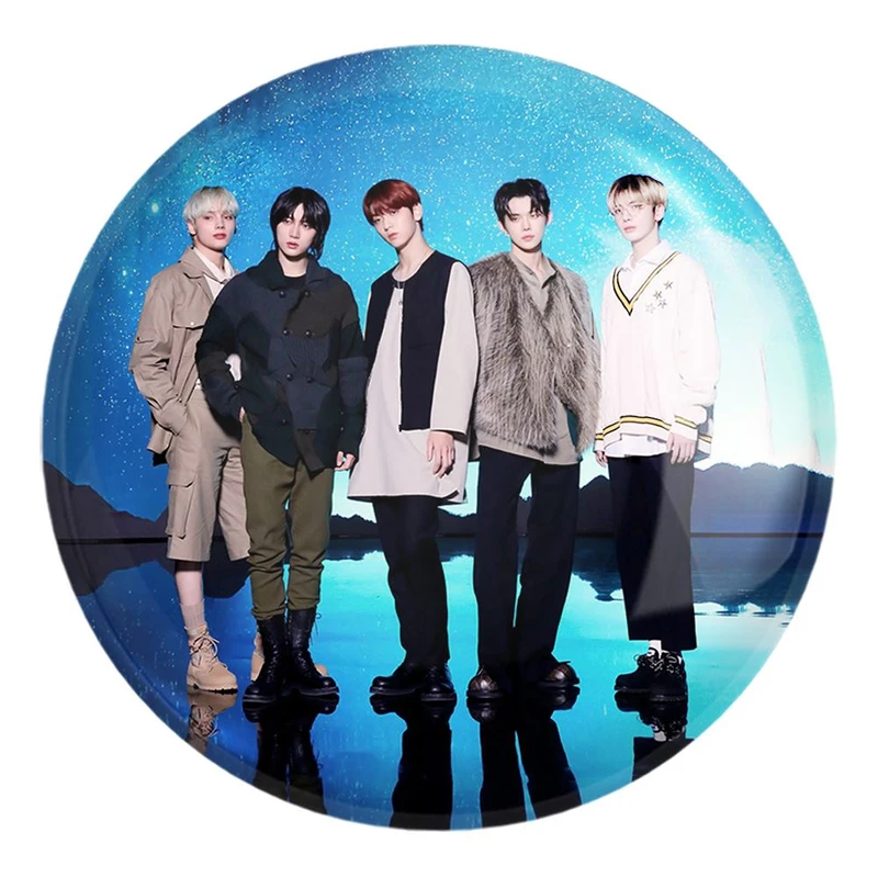 پیکسل خندالو طرح گروه تی اکس تی TXT کد 20099 مدل بزرگ