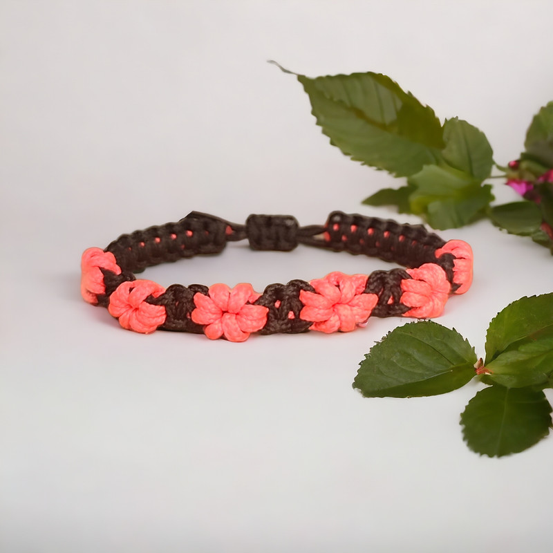 دستبند دخترانه مدل بافت گل مینیمایز دستبند دخترانه مدل بافت گل مینیمایز