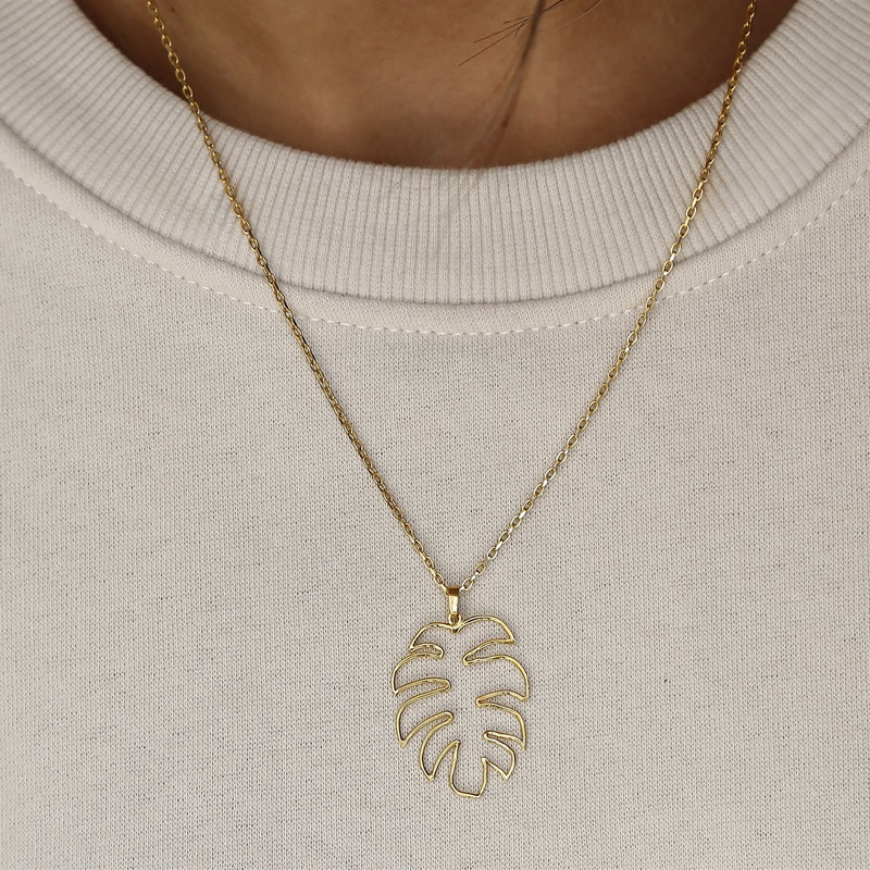 آویز گردنبند طلا 18 عیار زنانه تاج مدل 1A358 آویز گردنبند طلا 18 عیار زنانه تاج مدل 1A358