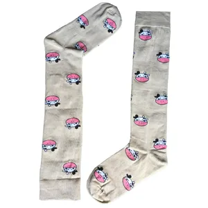 جوراب دخترانه مدل زیر زانو طرح گاو رنگ کرم