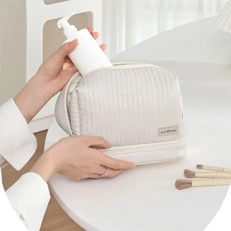 کیف لوازم آرایش زنانه مدل Eco