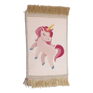 فرش ماشینی دیوارکوب مدل یونیکورن کد 60