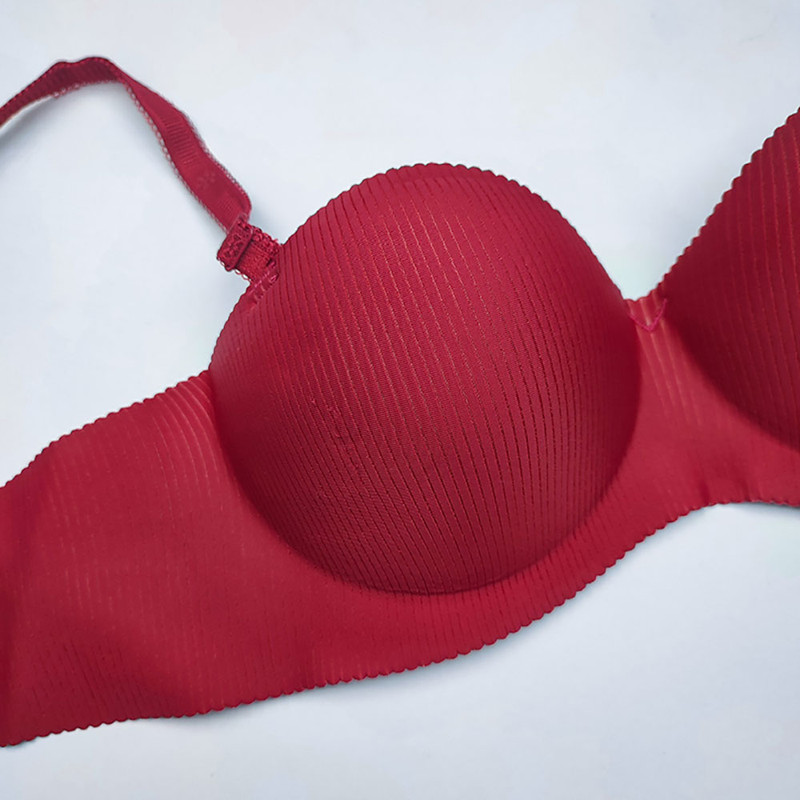 سوتین زنانه مدل اسفنجی دکلته بدون فنر کد 685885s